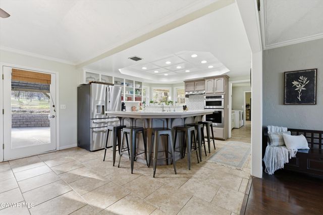 20901 Oak Glen Avenue, Tehachapi, CA 93561