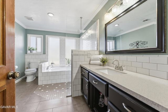 20901 Oak Glen Avenue, Tehachapi, CA 93561