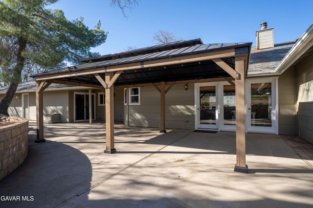 20901 Oak Glen Avenue, Tehachapi, CA 93561