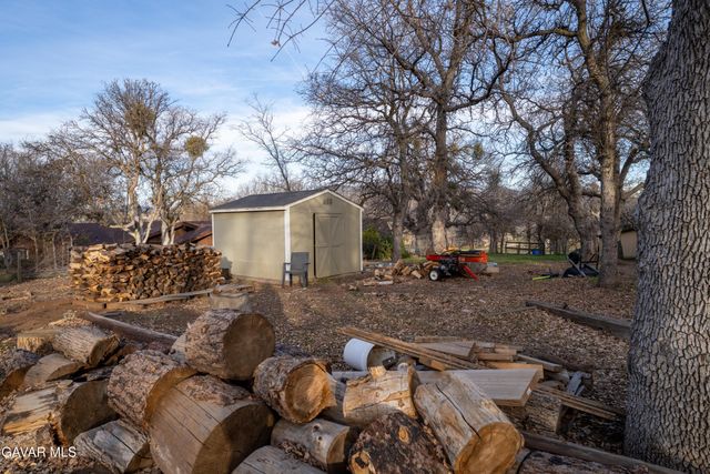 20901 Oak Glen Avenue, Tehachapi, CA 93561