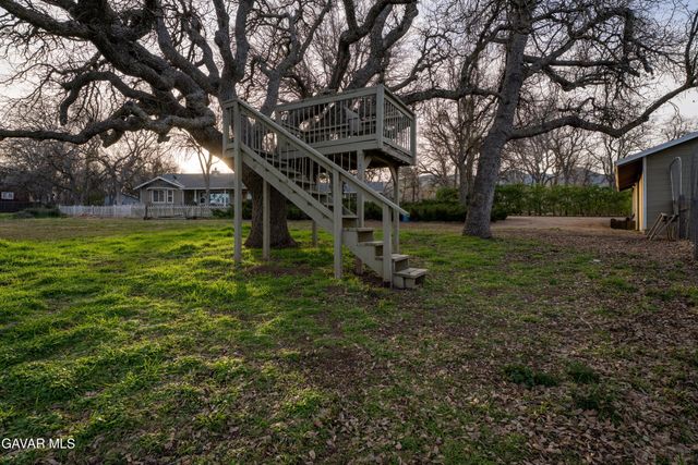 20901 Oak Glen Avenue, Tehachapi, CA 93561