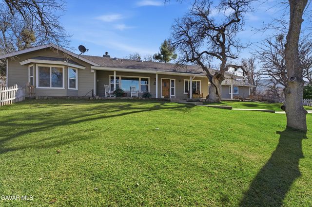 20901 Oak Glen Avenue, Tehachapi, CA 93561