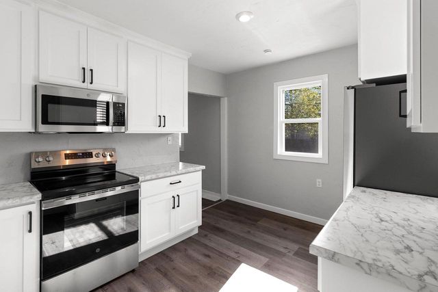 1119 N RICHMOND STREET, Appleton, WI 54911