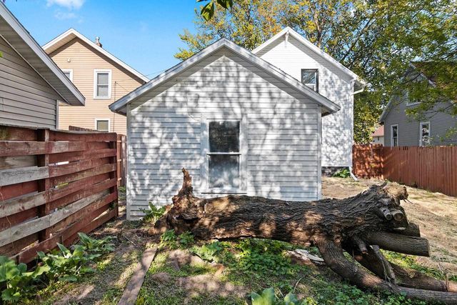 1119 N RICHMOND STREET, Appleton, WI 54911
