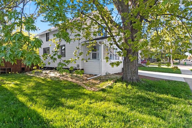 1119 N RICHMOND STREET, Appleton, WI 54911