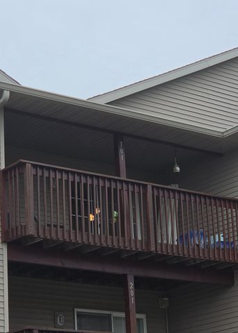 109 E Price Street 301, Eldridge, IA 52748