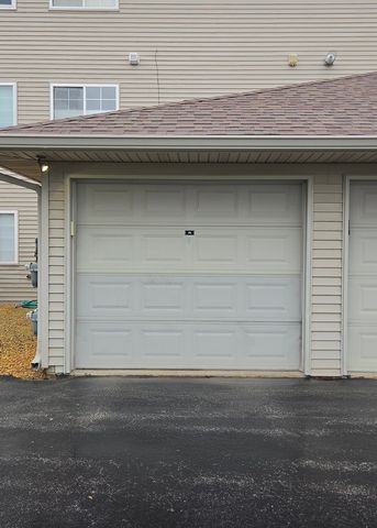 109 E Price Street 301, Eldridge, IA 52748