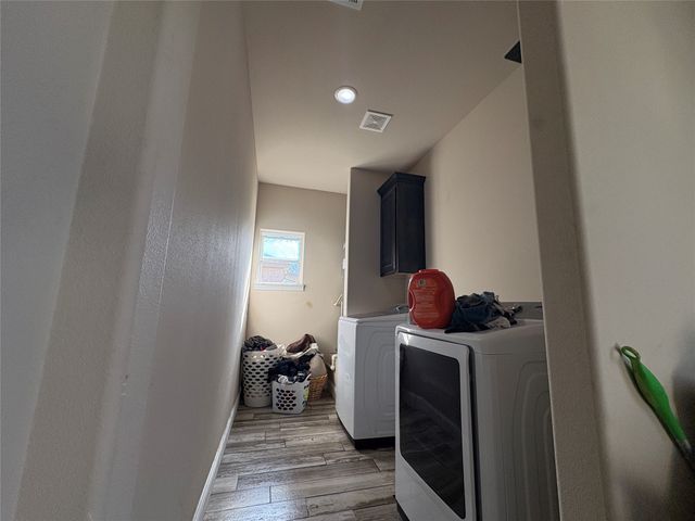 433 Sabine Avenue, Cleburne, TX 76031