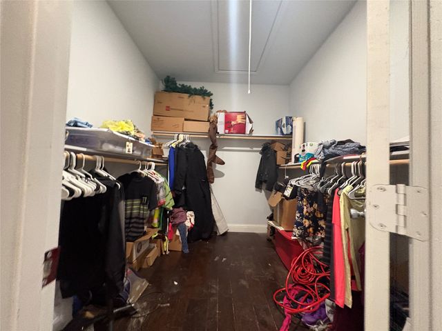 433 Sabine Avenue, Cleburne, TX 76031