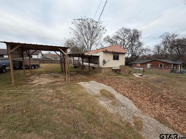 205 Barker, Athens, TX 75751