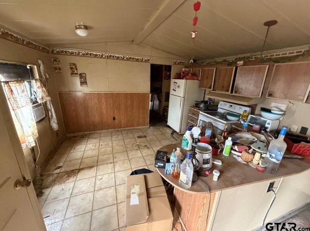 205 Barker, Athens, TX 75751