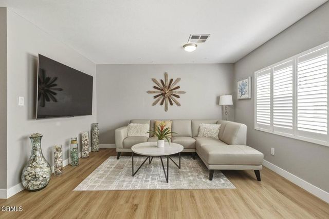 176 Chaucer Lane 176, Ventura, CA 93003