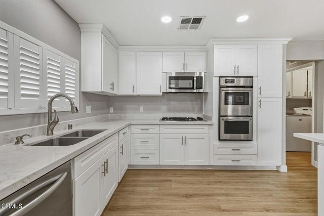 176 Chaucer Lane 176, Ventura, CA 93003