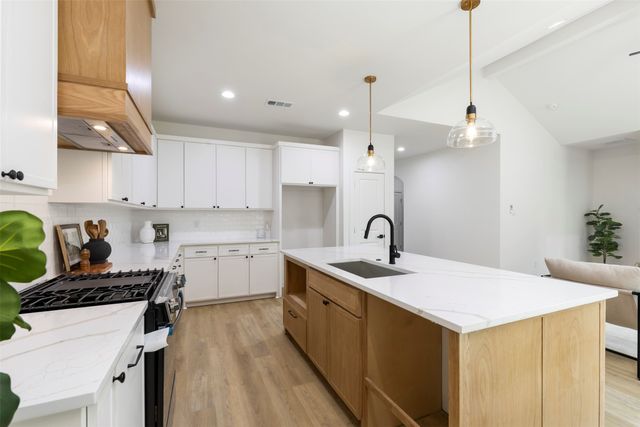 2734 Marburg Street, Dallas, TX 75215