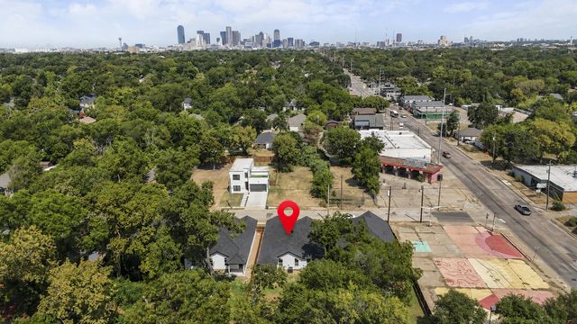 2734 Marburg Street, Dallas, TX 75215