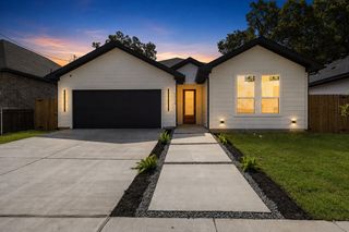 2734 Marburg Street, Dallas, TX 75215
