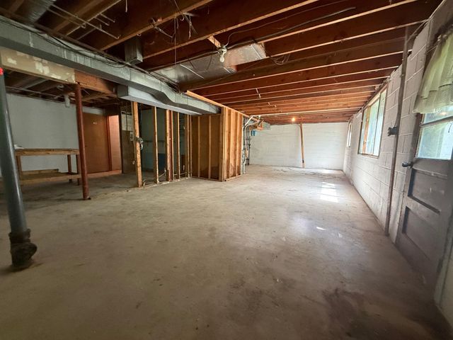 1458 97th Avenue NW, Coon Rapids, MN 55433