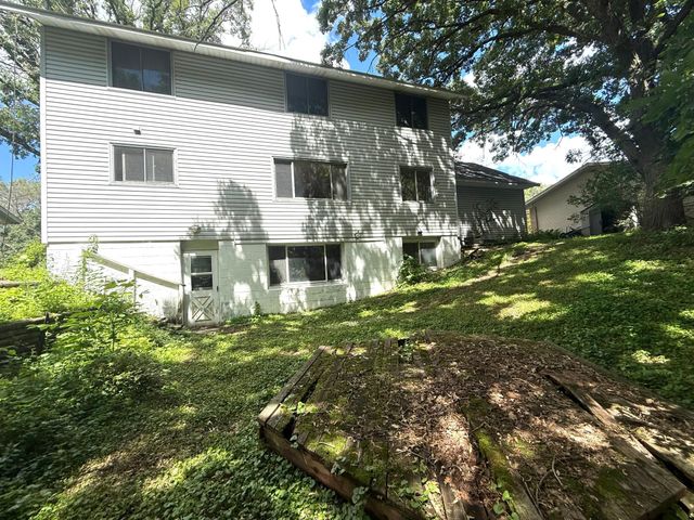 1458 97th Avenue NW, Coon Rapids, MN 55433