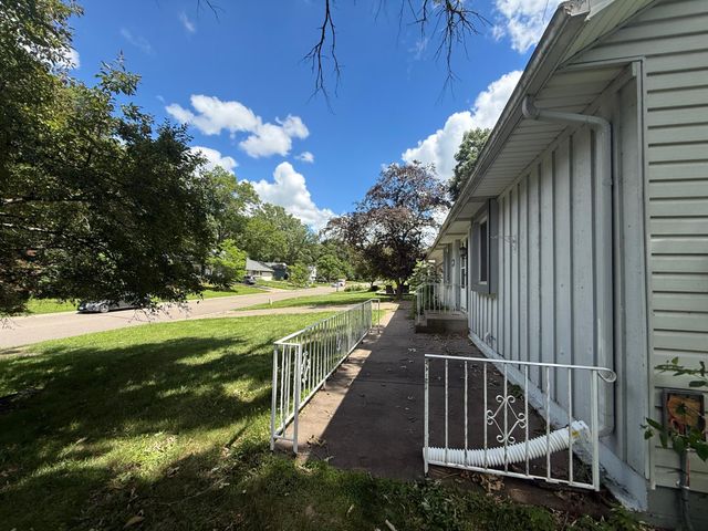 1458 97th Avenue NW, Coon Rapids, MN 55433