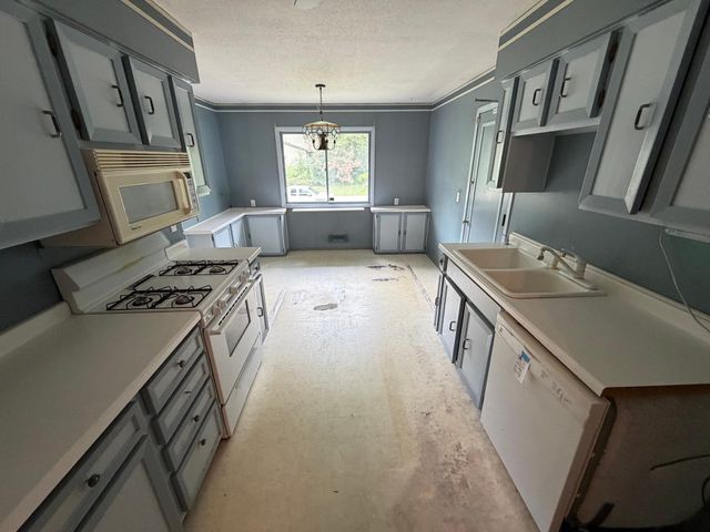 1458 97th Avenue NW, Coon Rapids, MN 55433