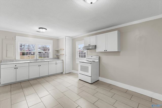 2803 7th Avenue SW, Huntsville, AL 35805