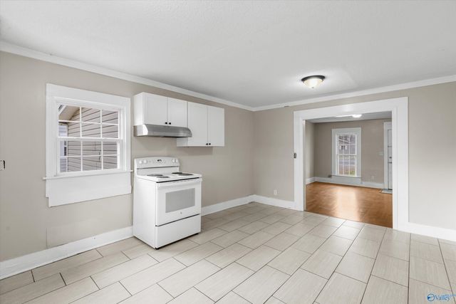 2803 7th Avenue SW, Huntsville, AL 35805