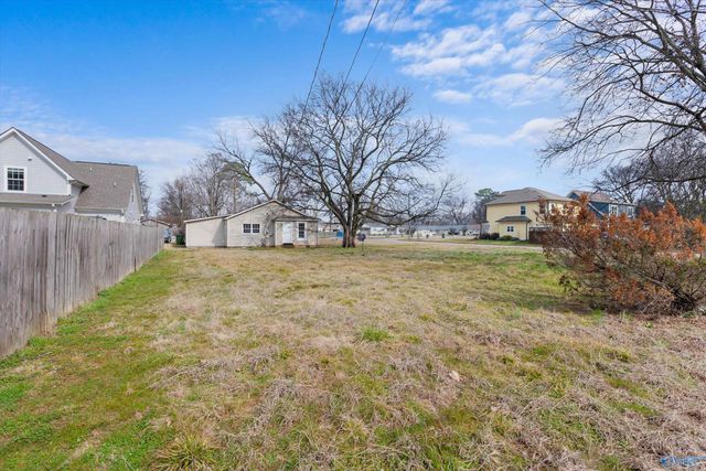 2803 7th Avenue SW, Huntsville, AL 35805