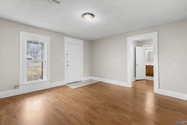 2803 7th Avenue SW, Huntsville, AL 35805