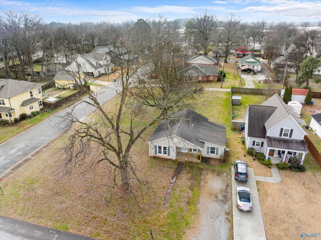 2803 7th Avenue SW, Huntsville, AL 35805