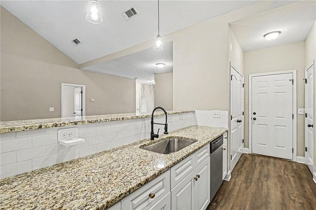271 Alexandria Way, Dallas, GA 30132