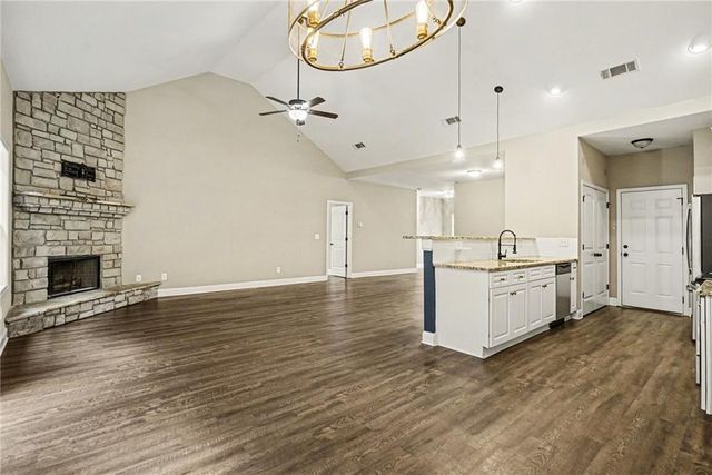271 Alexandria Way, Dallas, GA 30132