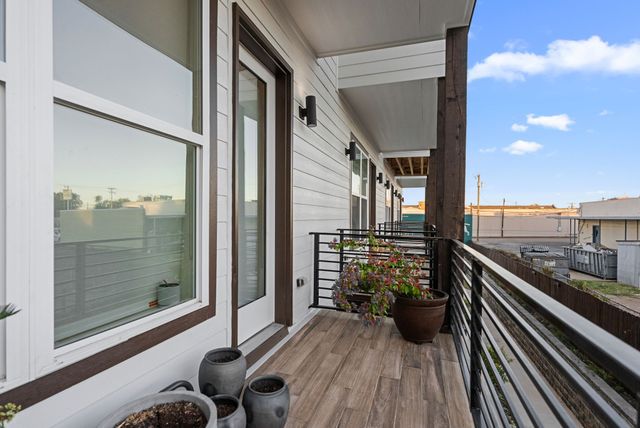 546 W Erwin Street, Tyler, TX 75702