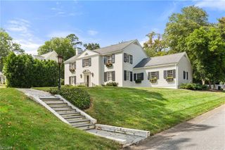 3500 Starmount Drive, Greensboro, NC 27403