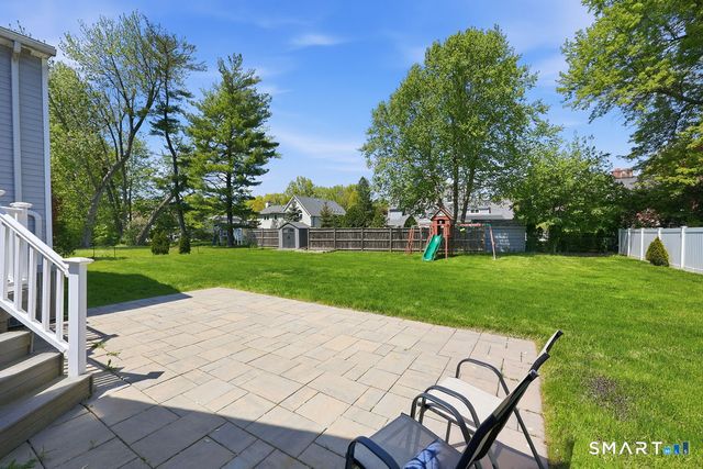 37 Stoneham Drive, West Hartford, CT 06117
