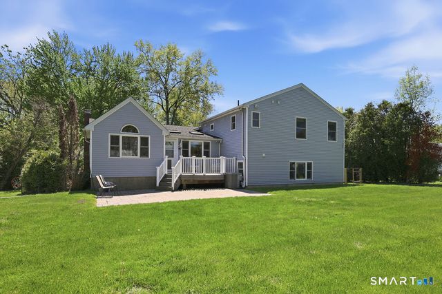37 Stoneham Drive, West Hartford, CT 06117