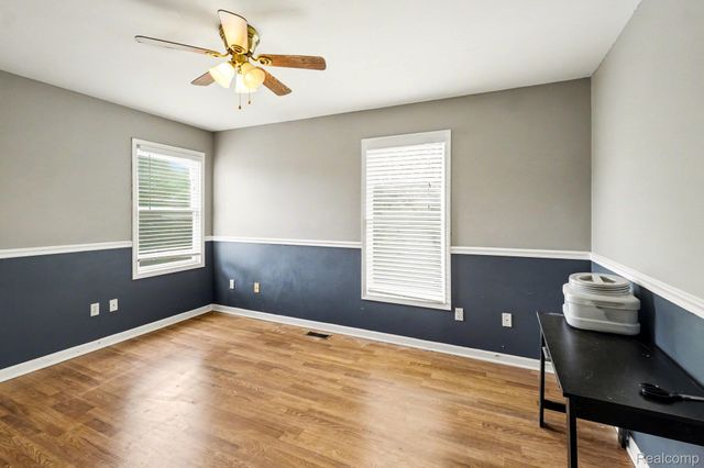 9270 Anacapa Bay Drive, Hamburg Township, MI 48169