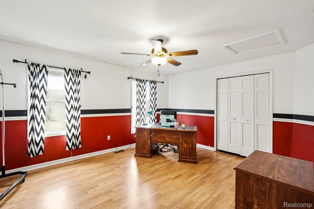 9270 Anacapa Bay Drive, Hamburg Township, MI 48169