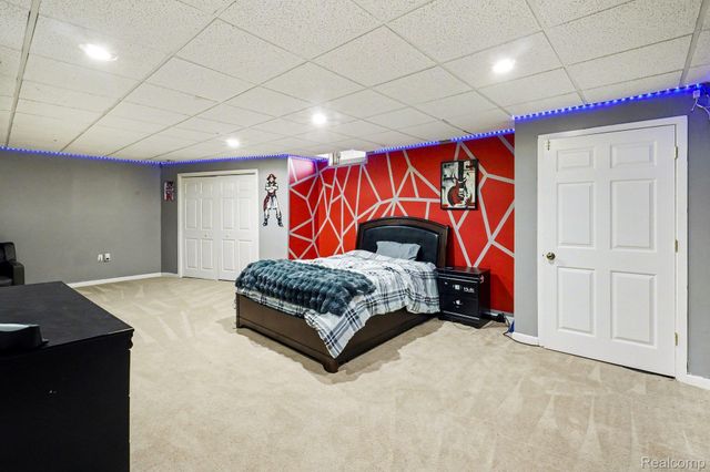 9270 Anacapa Bay Drive, Hamburg Township, MI 48169