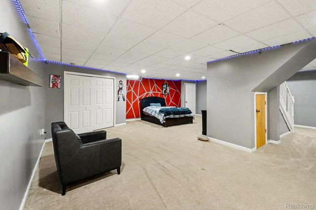 9270 Anacapa Bay Drive, Hamburg Township, MI 48169