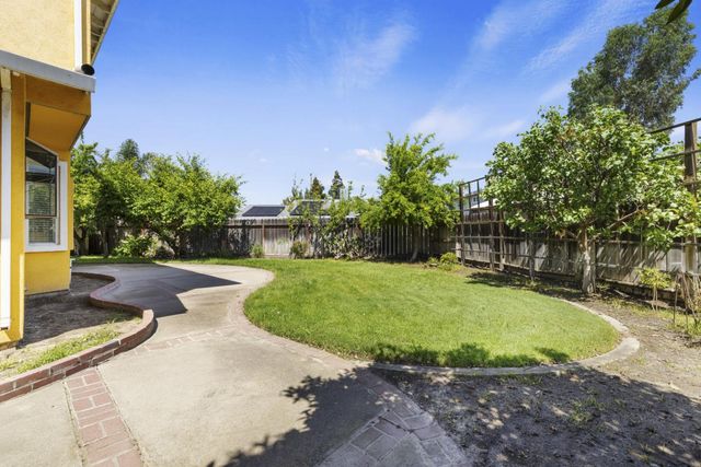 800 Treasure Lane, Manteca, CA 95337