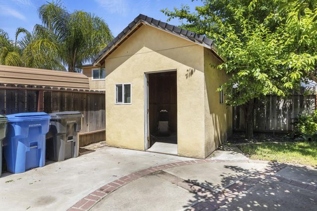 800 Treasure Lane, Manteca, CA 95337