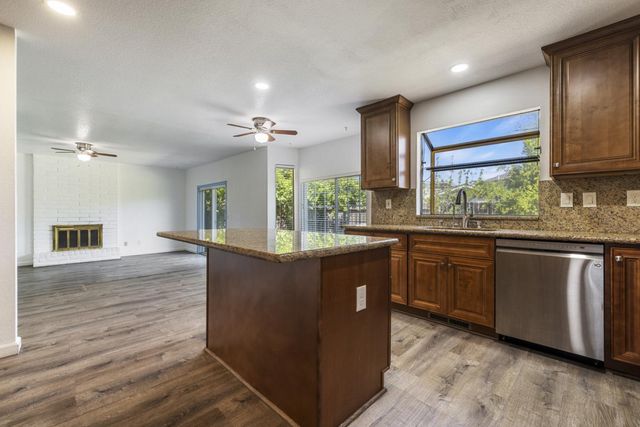 800 Treasure Lane, Manteca, CA 95337