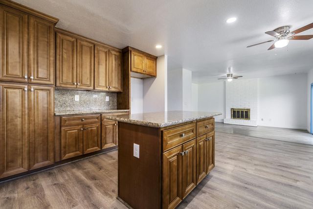 800 Treasure Lane, Manteca, CA 95337