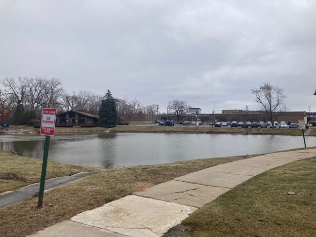 830 Elder Road B413, Homewood, IL 60430