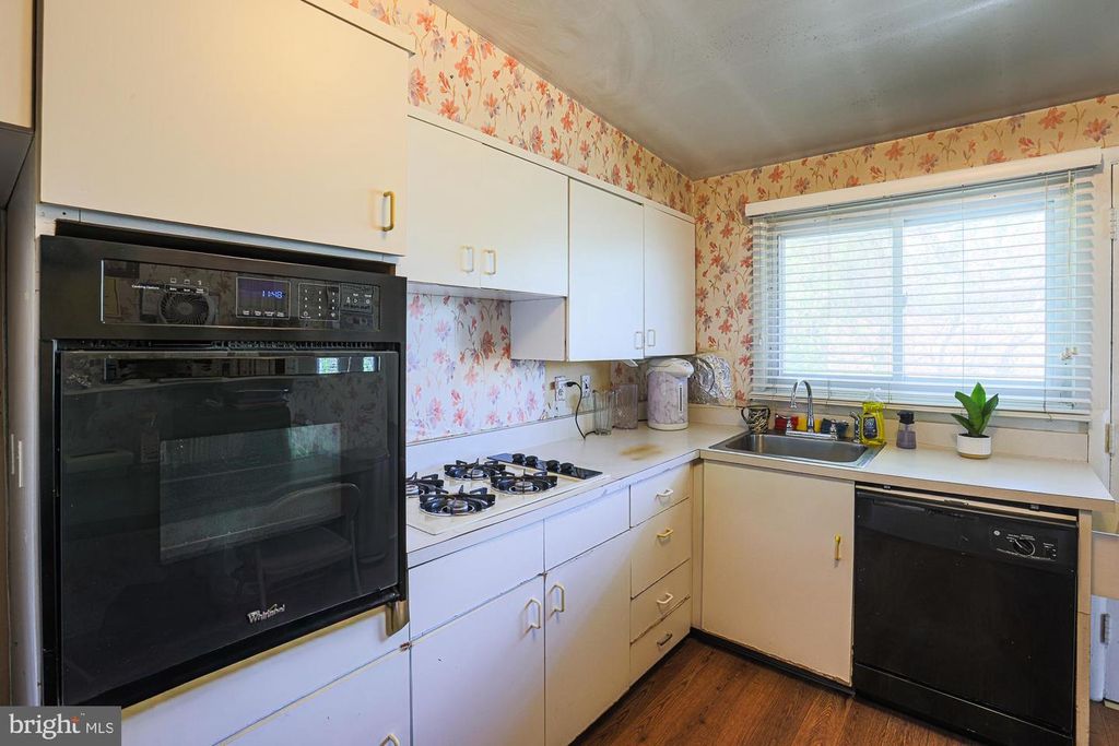 Image 17 of property listing at 2451 FOREST GREEN RD, Baltimore, MD 21209