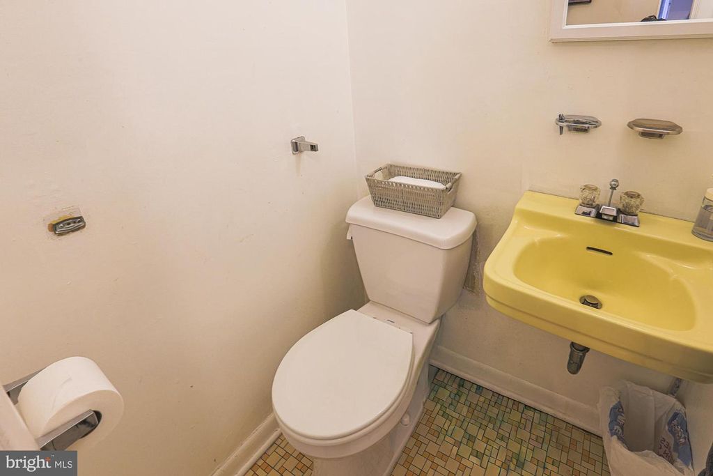 Image 19 of property listing at 2451 FOREST GREEN RD, Baltimore, MD 21209