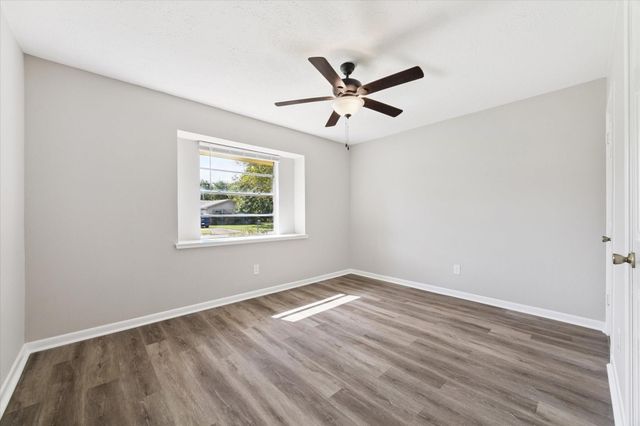 108 Annette Lane, Friendswood, TX 77546