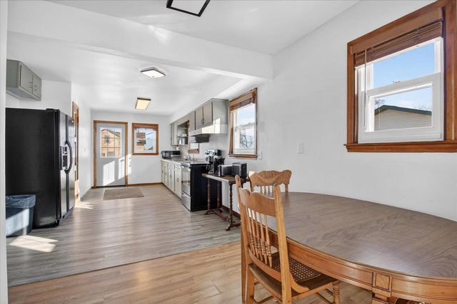 2429 Center Avenue, Janesville, WI 53546