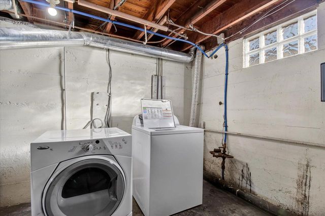 2429 Center Avenue, Janesville, WI 53546