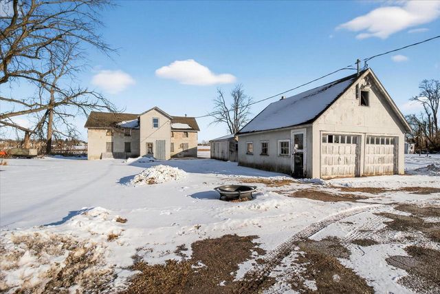 2429 Center Avenue, Janesville, WI 53546